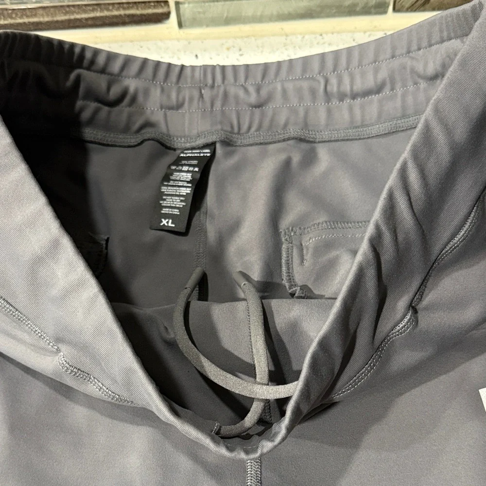 2 Alphalete Men’s Joggers - Picture 6 of 10
